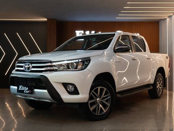 TOYOTA HILUX 2.8 SRX 4X4 CD 16V DIESEL 4P AUTOMÁTICO